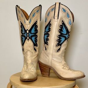 Vintage 70s Miss Capezio cream cowboy boots